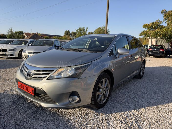 TOYOTA AVENSIS Wagon 2.0 D-4D Sol