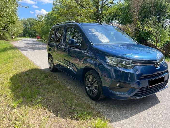 TOYOTA PROACE City Verso 1.2T Combi L1H1