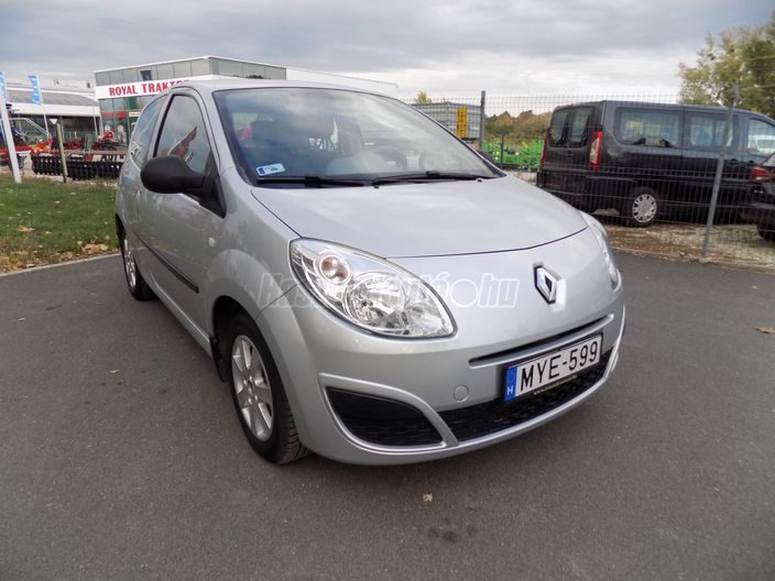 RENAULT TWINGO 1.2 Acces