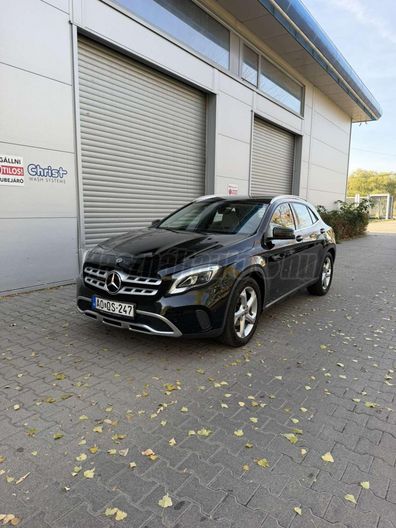 MERCEDES-BENZ GLA 200 d 4Matic 7G-DCT