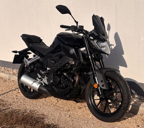 YAMAHA MT-125