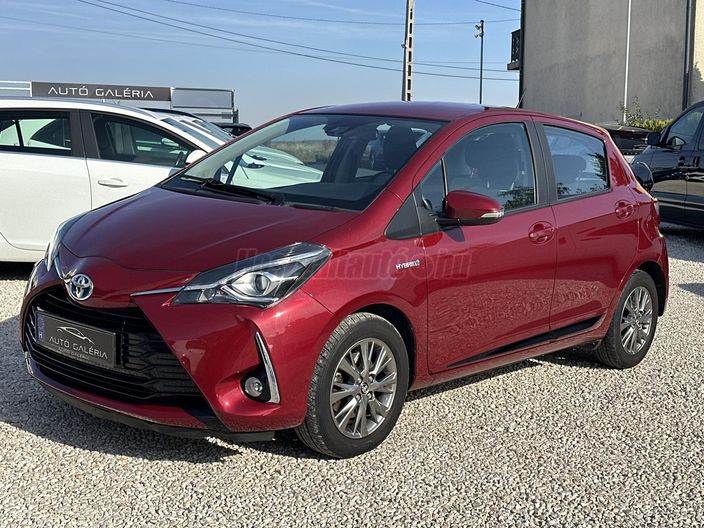 TOYOTA YARIS 1.5 HSD Active e-CVT