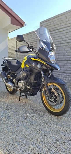 SUZUKI DL 650