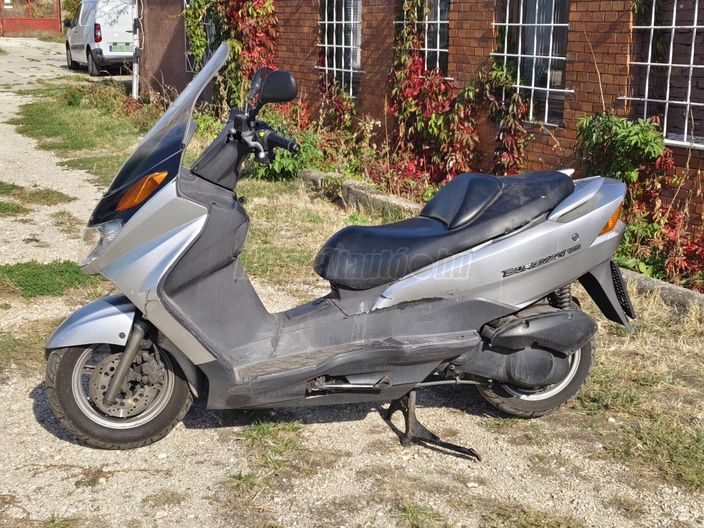 SUZUKI UH 125 BURGMAN