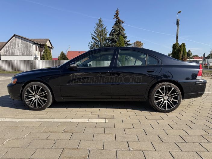 VOLVO S60 2.4 D Kinetic Geartronic