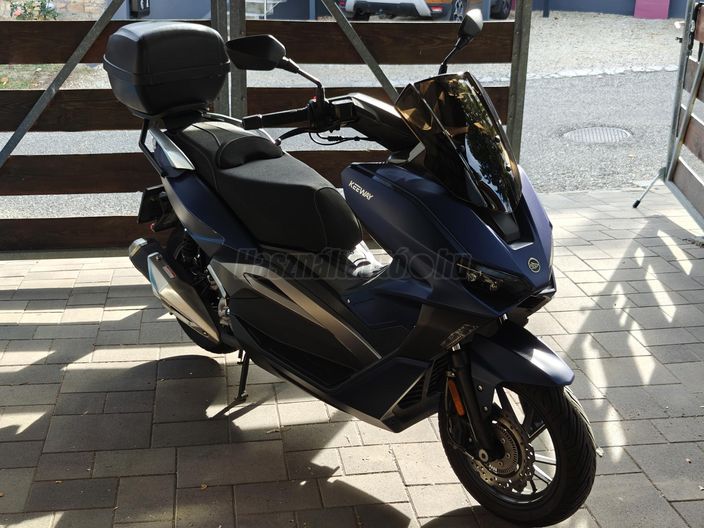 KEEWAY VIESTE 300
