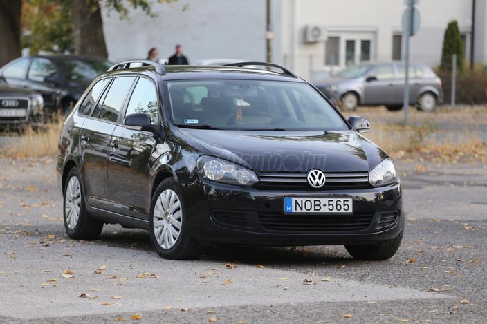 VOLKSWAGEN GOLF VI Variant 1.6 CR TDI Trendline