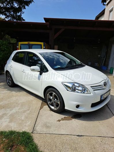 TOYOTA AURIS 1.4 D-4D Active