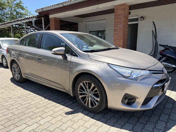 TOYOTA AVENSIS 1.6 D-4D Active