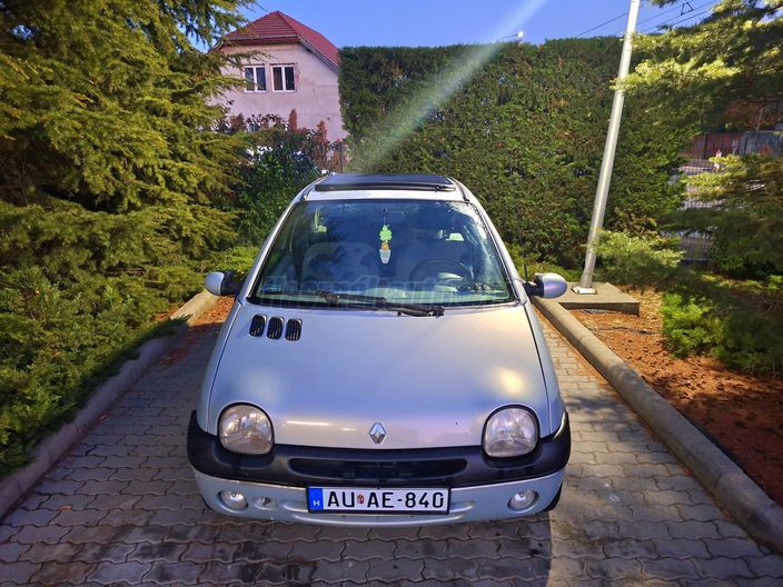 RENAULT TWINGO 1.2 16V Helios