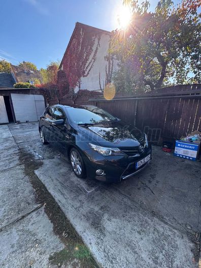 TOYOTA AURIS 1.8 HSD Active (Automata)
