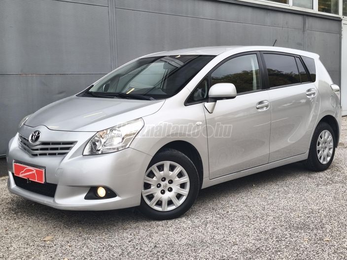 TOYOTA VERSO 1.8 Luna