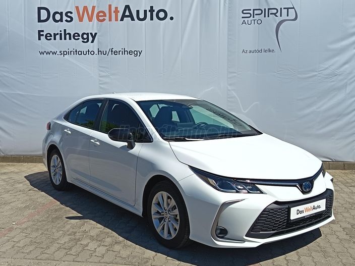 TOYOTA COROLLA Sedan 1.8 Hybrid Comfort e-CVT
