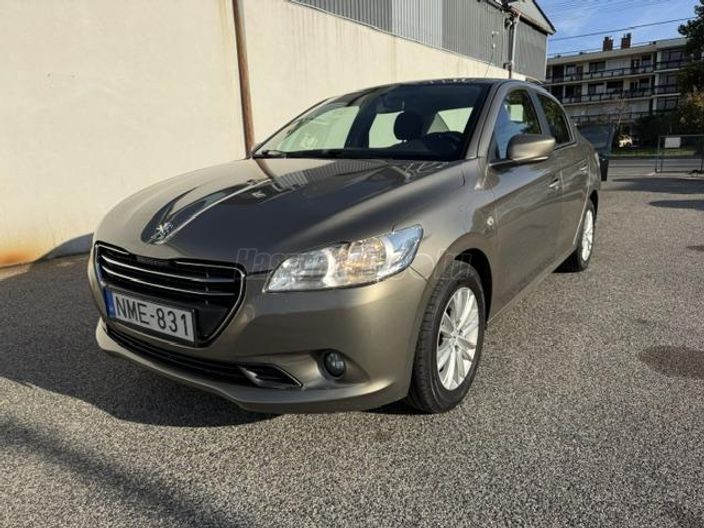 PEUGEOT 301 1.6 BlueHDi Allure