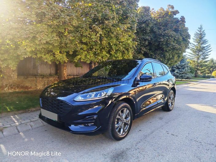 FORD KUGA 2.5 FHEV ST-Line AWD CVT