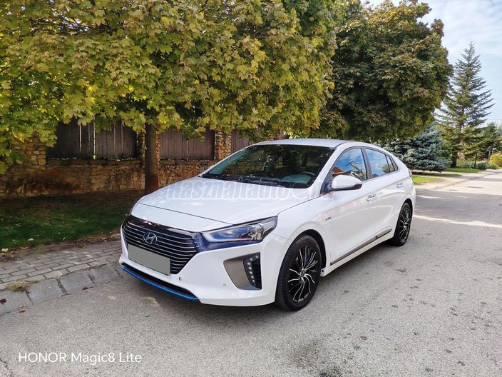 HYUNDAI IONIQ hybrid 1.6 GDi Premium Navi Plus DCT