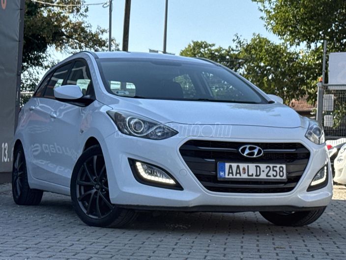 HYUNDAI I30 CW 1.6 CRDi HP Style (Automata)