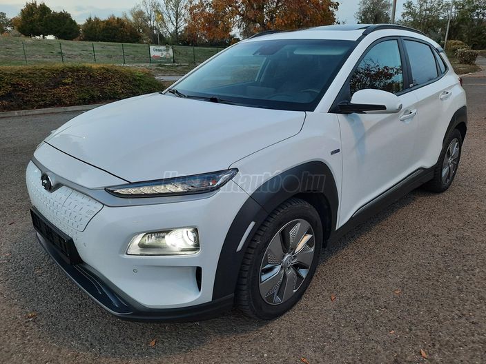 HYUNDAI KONA EV 64kWh Premium