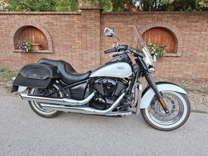 KAWASAKI VN 900 CLASSIC