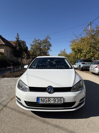 VOLKSWAGEN GOLF VII 1.2 TSI BMT Trendline