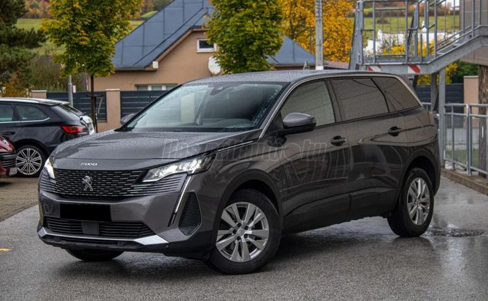 PEUGEOT 5008 1.2 PureTech Allure Pack (7 személyes )