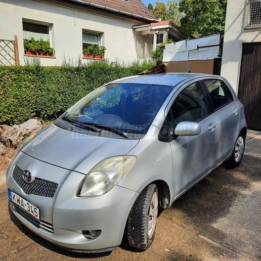 TOYOTA YARIS 1.3 Exe M-MT