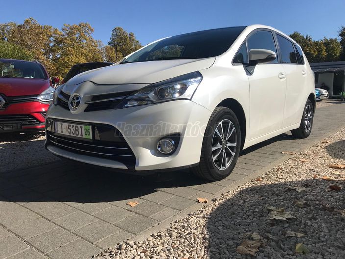 TOYOTA VERSO 1.6 Live