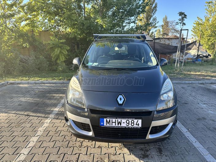 RENAULT SCENIC Scénic 1.5 dCi TomTom