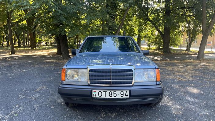 MERCEDES-BENZ W 124