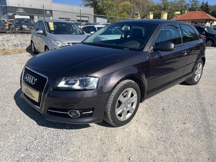 AUDI A3 2.0 TDi Ambiente quattro DPF