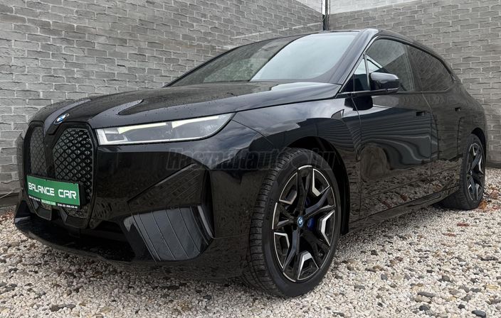 BMW IX xDrive40 74,1kWh