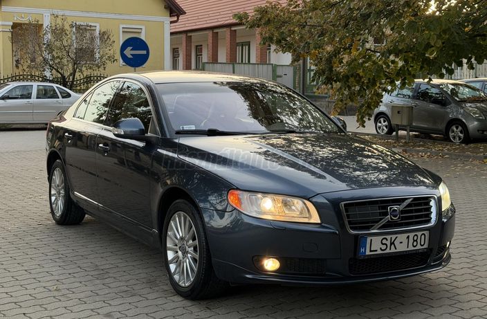 VOLVO S80 2.4 D [D5] Summum Geartronic
