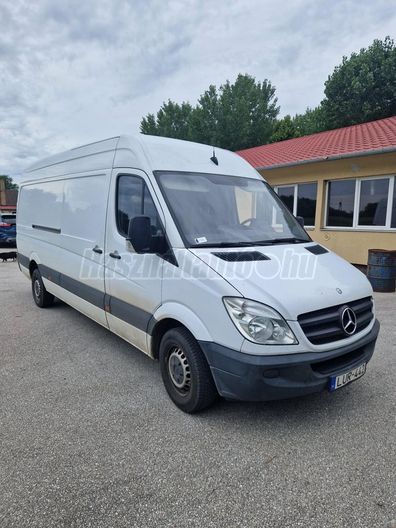 MERCEDES-BENZ SPRINTER 319 CDI 906.235.13