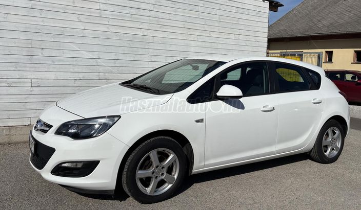 OPEL ASTRA J 1.6 Enjoy