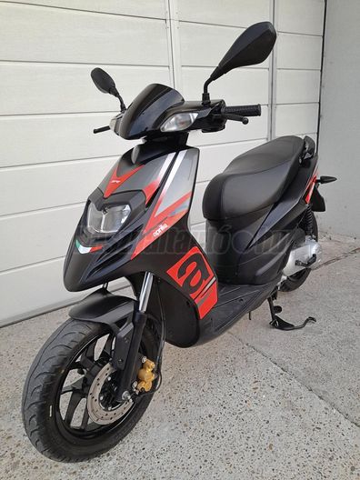 APRILIA SR 50