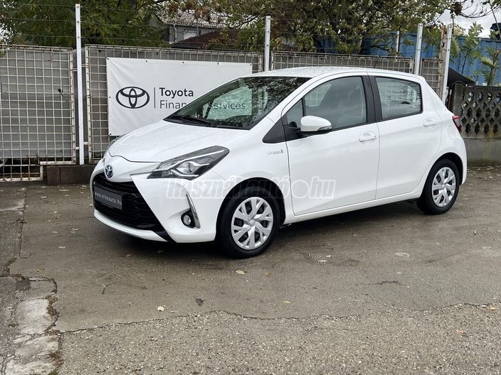 TOYOTA YARIS 1.5 VVT-i Hybrid Active e-CVT