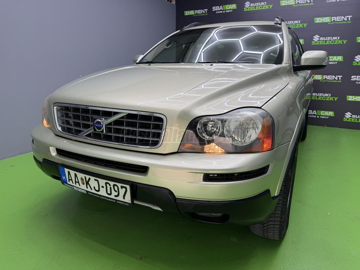 VOLVO XC90 2.4 D [D5] Momentum