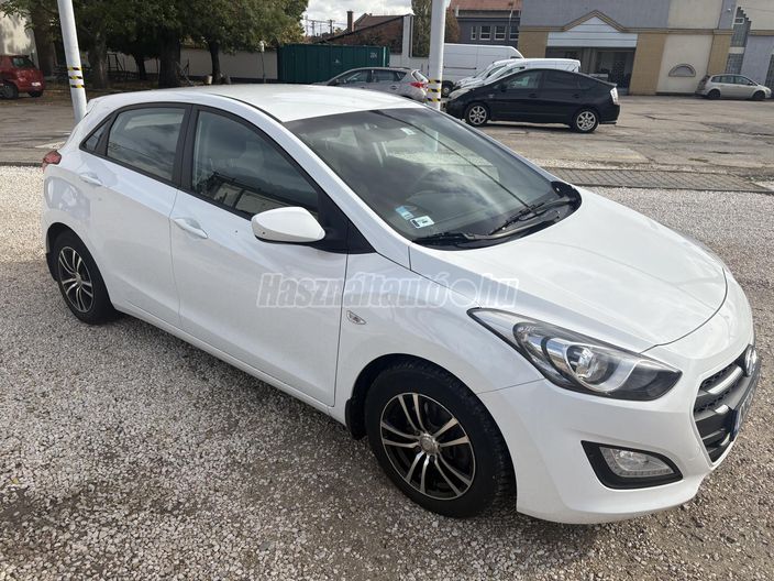 HYUNDAI I30 1.6 CRDi LP Comfort (Automata)