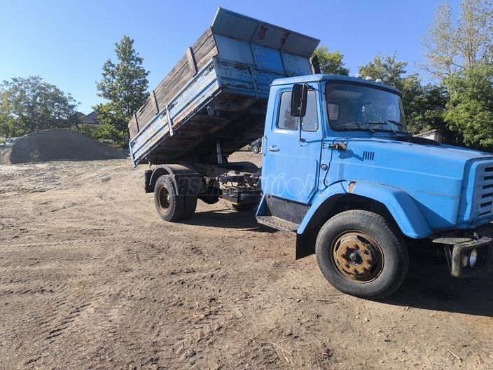 ZIL 4331