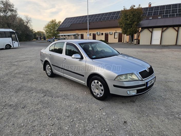 SKODA OCTAVIA Combi 1.4 Cool Tradition