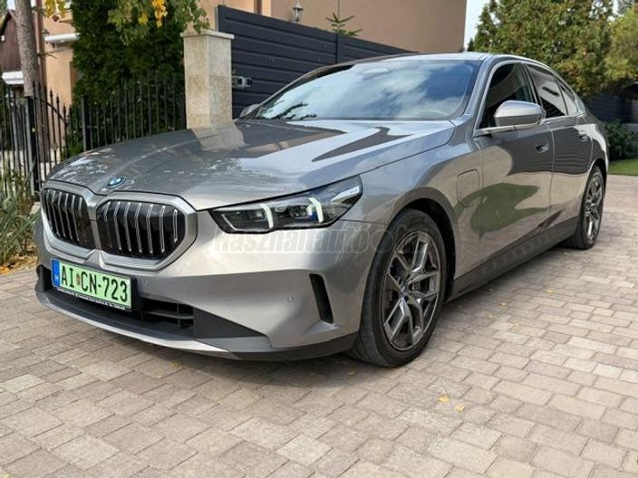 BMW 550 550e xDrive (Automata)