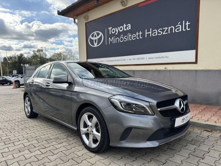 MERCEDES-BENZ A 180 Style 7G-DCT