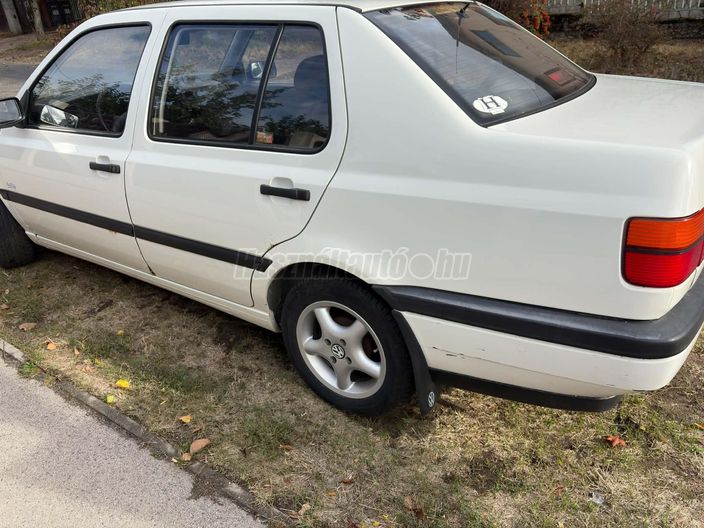 VOLKSWAGEN VENTO 1.4 CL