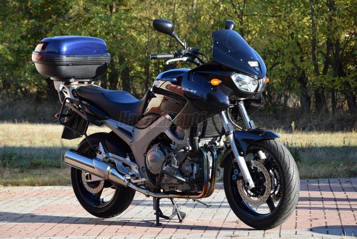 YAMAHA TDM 900