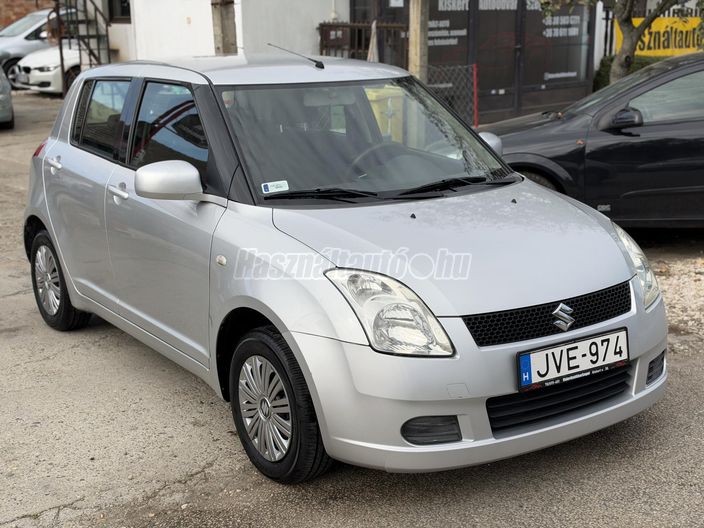 SUZUKI SWIFT 1.3 GLX CD AC