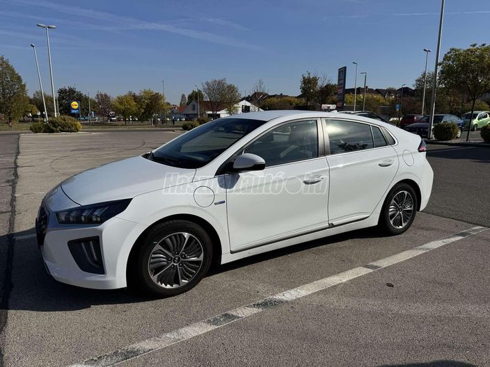 HYUNDAI IONIQ plug-in 1.6 GDi Premium DCT
