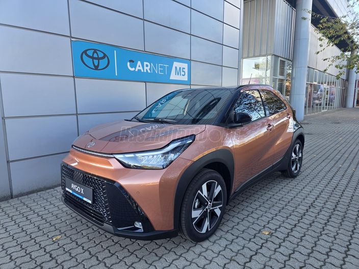 TOYOTA AYGO X 1.5 Hybrid Style e-CVT