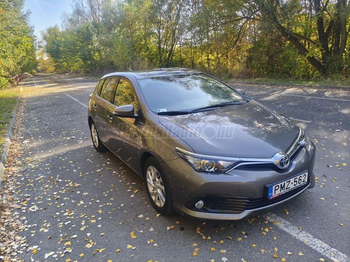 TOYOTA AURIS 1.6 Active MY17 Trend