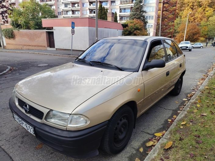 OPEL ASTRA F 1.6 GL