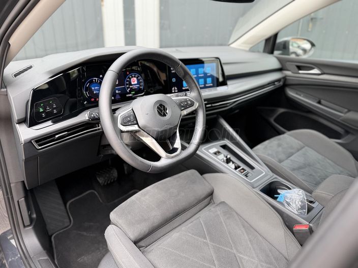 VOLKSWAGEN GOLF VIII 1.4 TSI GTE Plug-In-Hybrid DSG